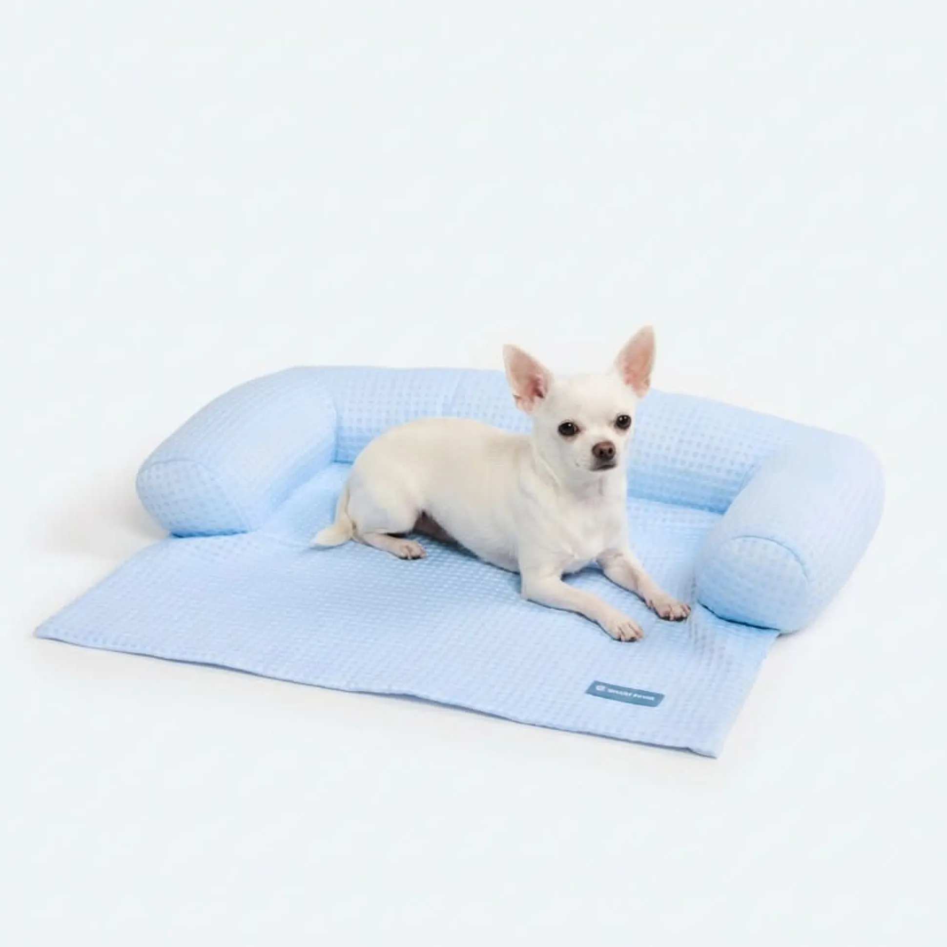 Frostcore™ Cooling Couch Cover Dog Bed