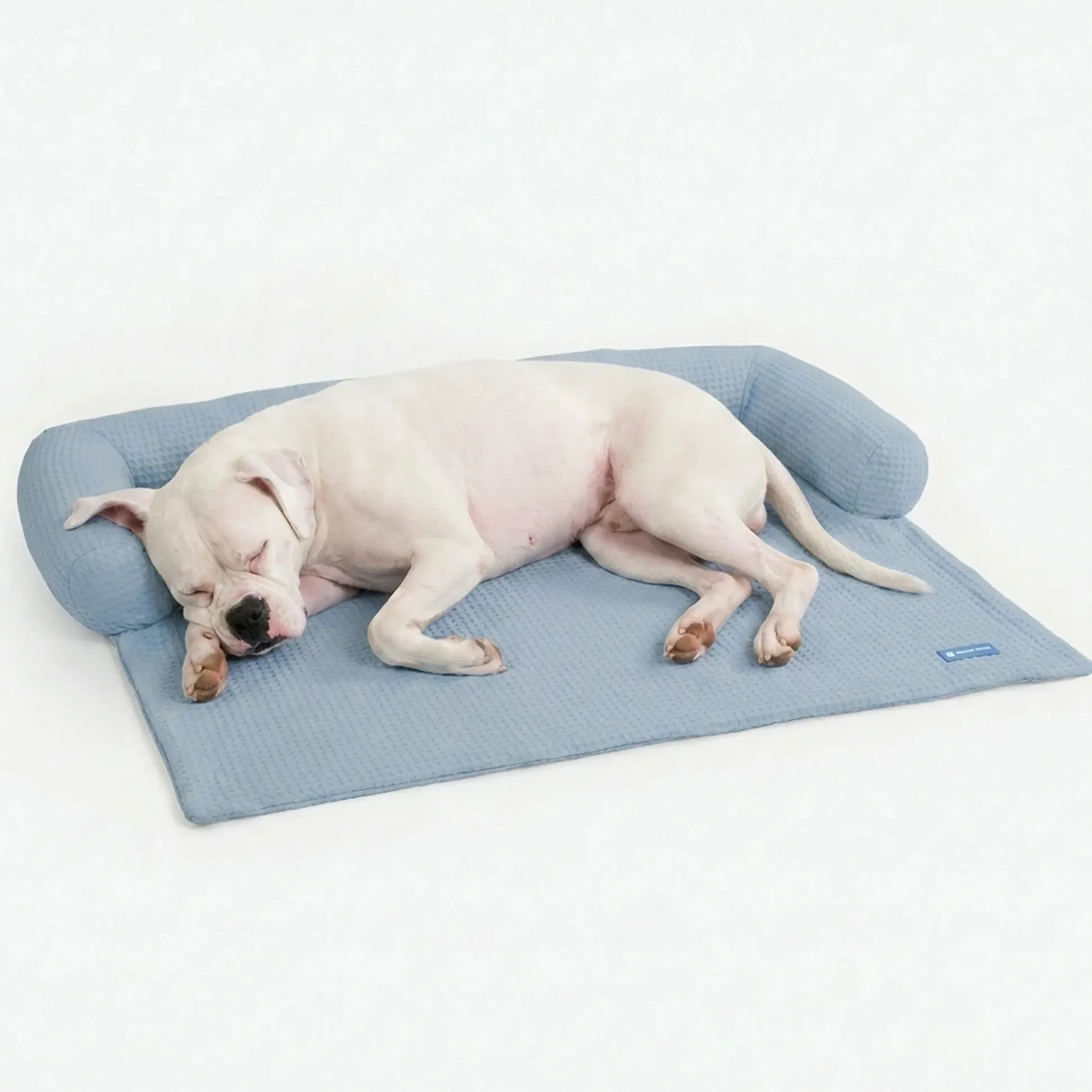 Frostcore™ Cooling Couch Cover Dog Bed