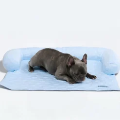 Frostcore™ Cooling Couch Cover Dog Bed - Hearts Blue