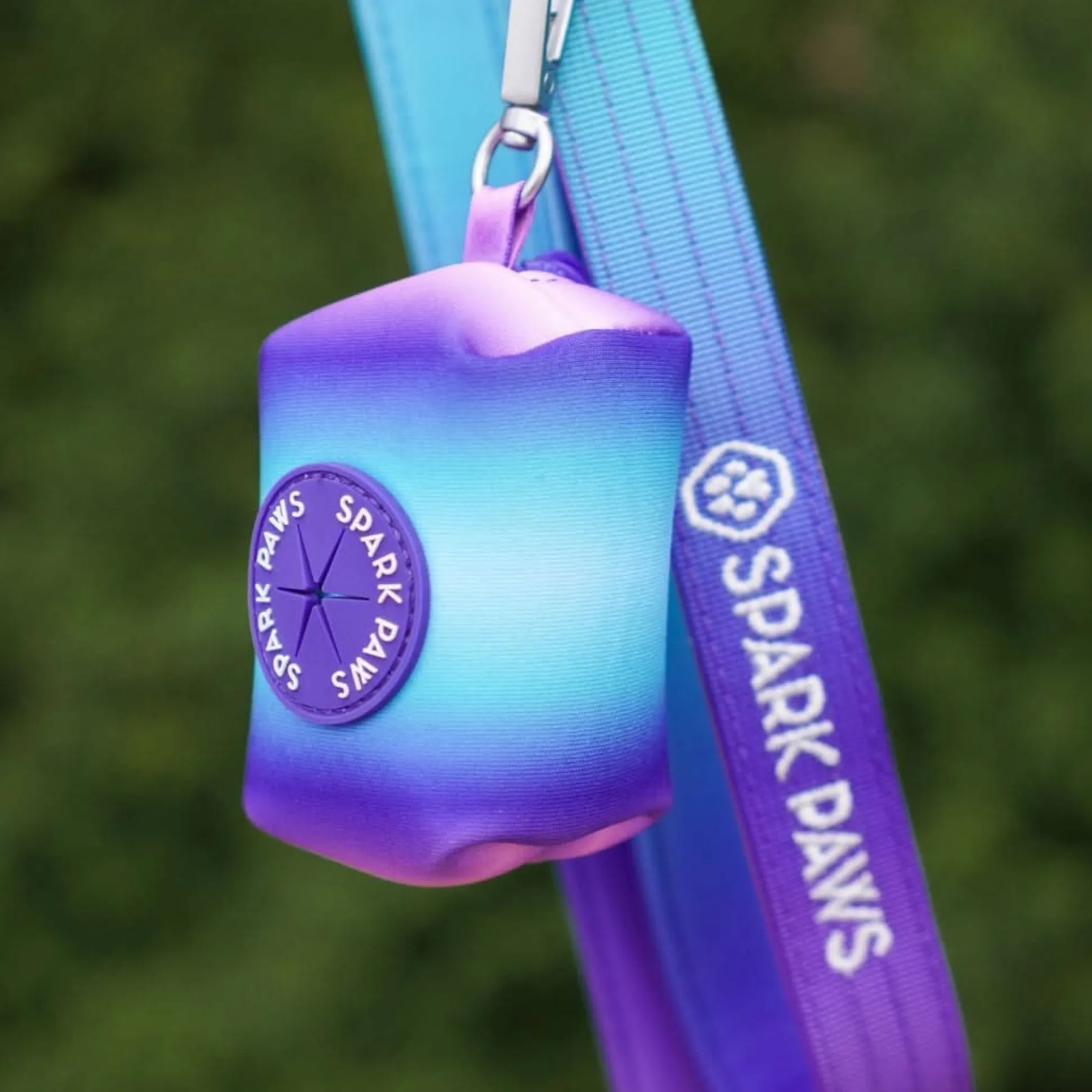 Leash and Poop Bag Holder Set - 90s Retro