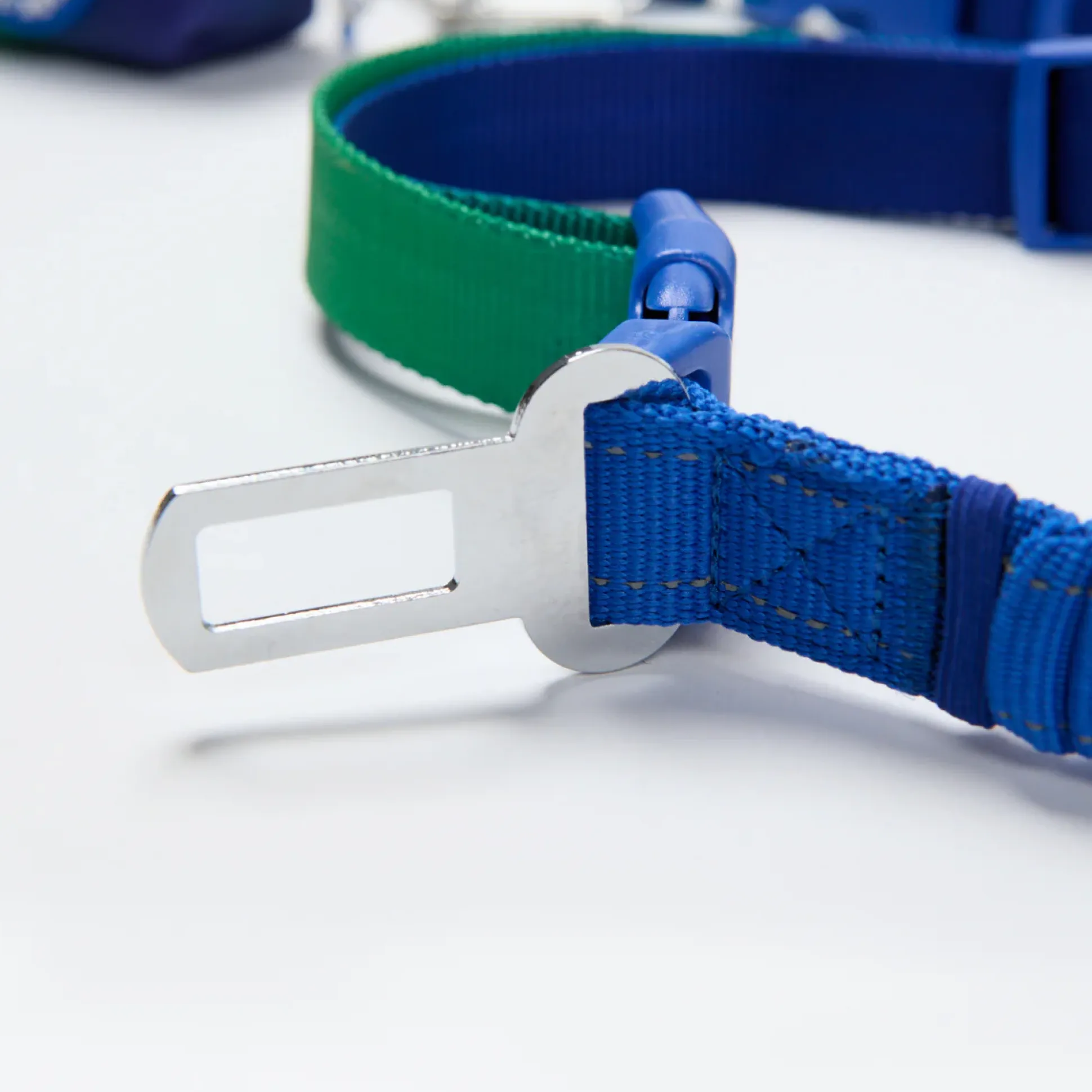 Multipurpose Seatbelt Handsfree Leash & Poop Bag Holder Set